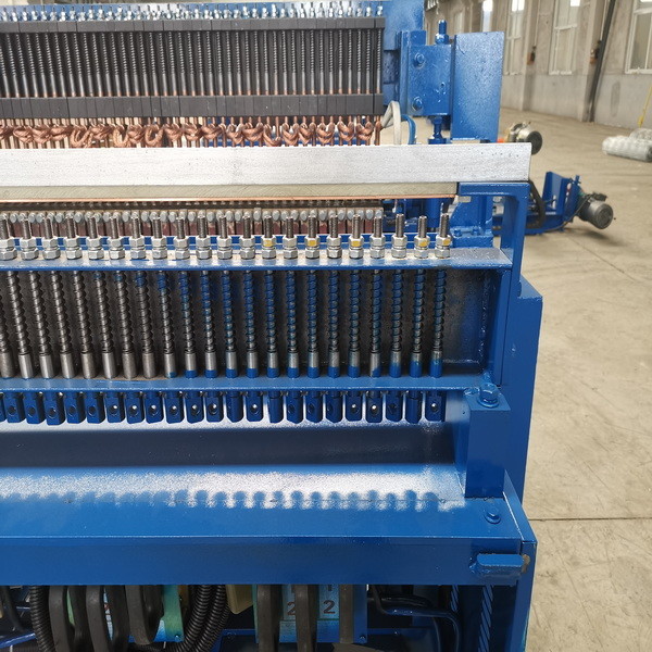Eight Feet 380 Voltage Automatic Wire Mesh Welding Machine
