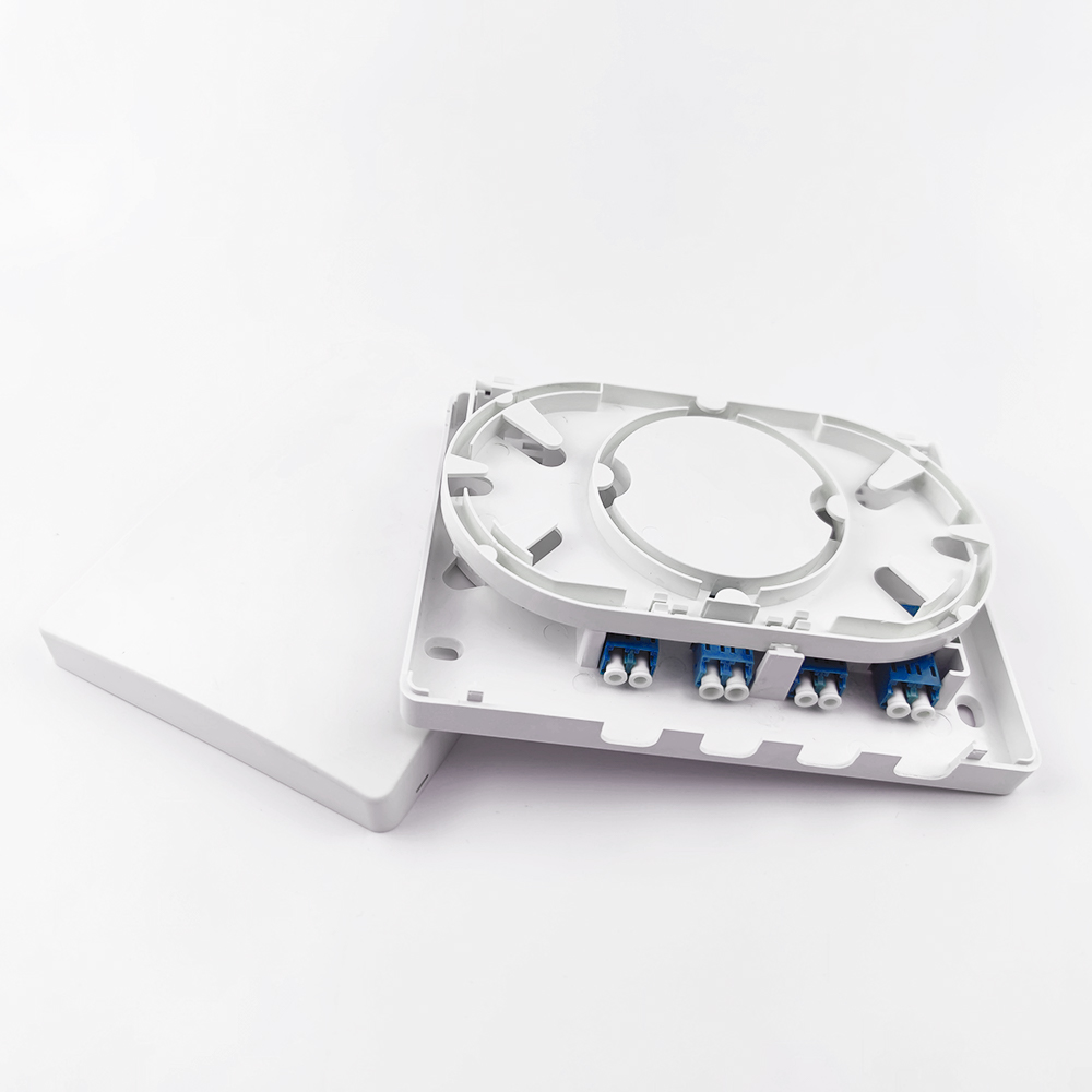 150*110*30mm FTTH Network Indoor 4 Cores LC UPC Plastic Fiber Optic Faceplate Socket Panel