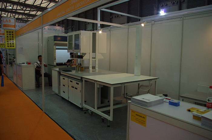 Government Epoxy Resin drop In sinks with resist strong alkalies 12mm Thickness