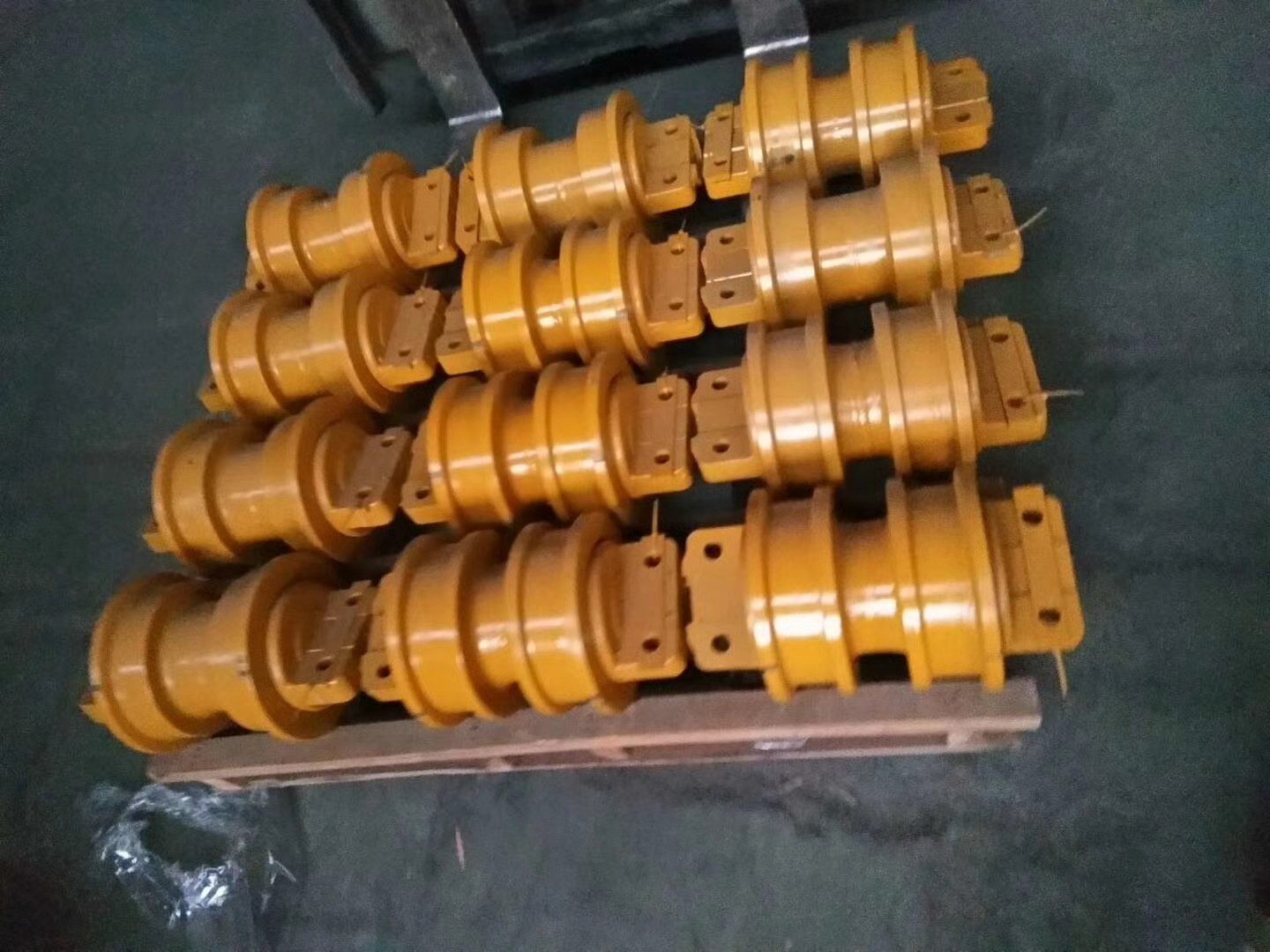 D8R DF Track Roller 7T9188 7T9193 Bulldozer Undercarriage Parts 40Mn2/50Mn Material