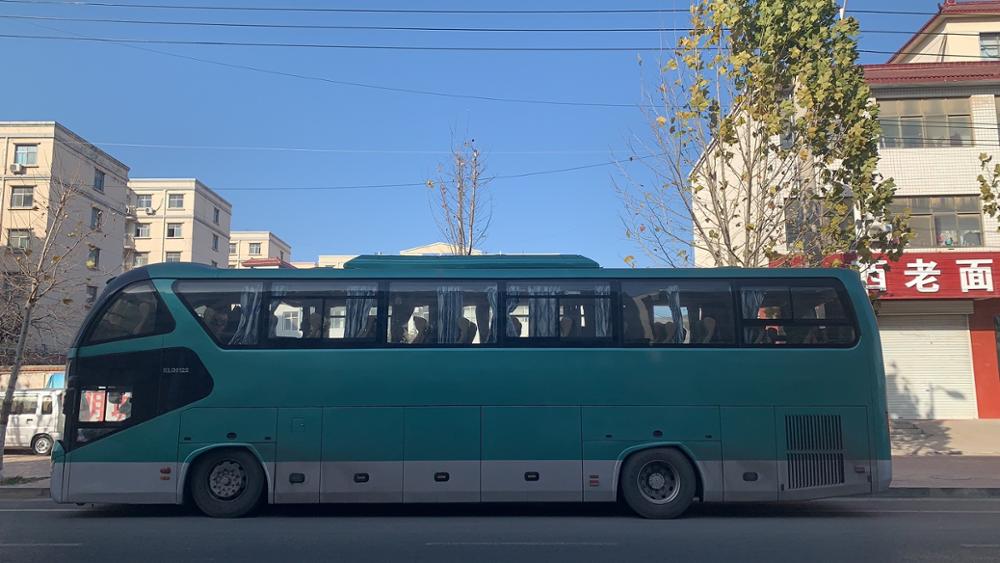 Luxury 57 Seats Used Higer Coach Bus with Manual Transmission and Good Condition