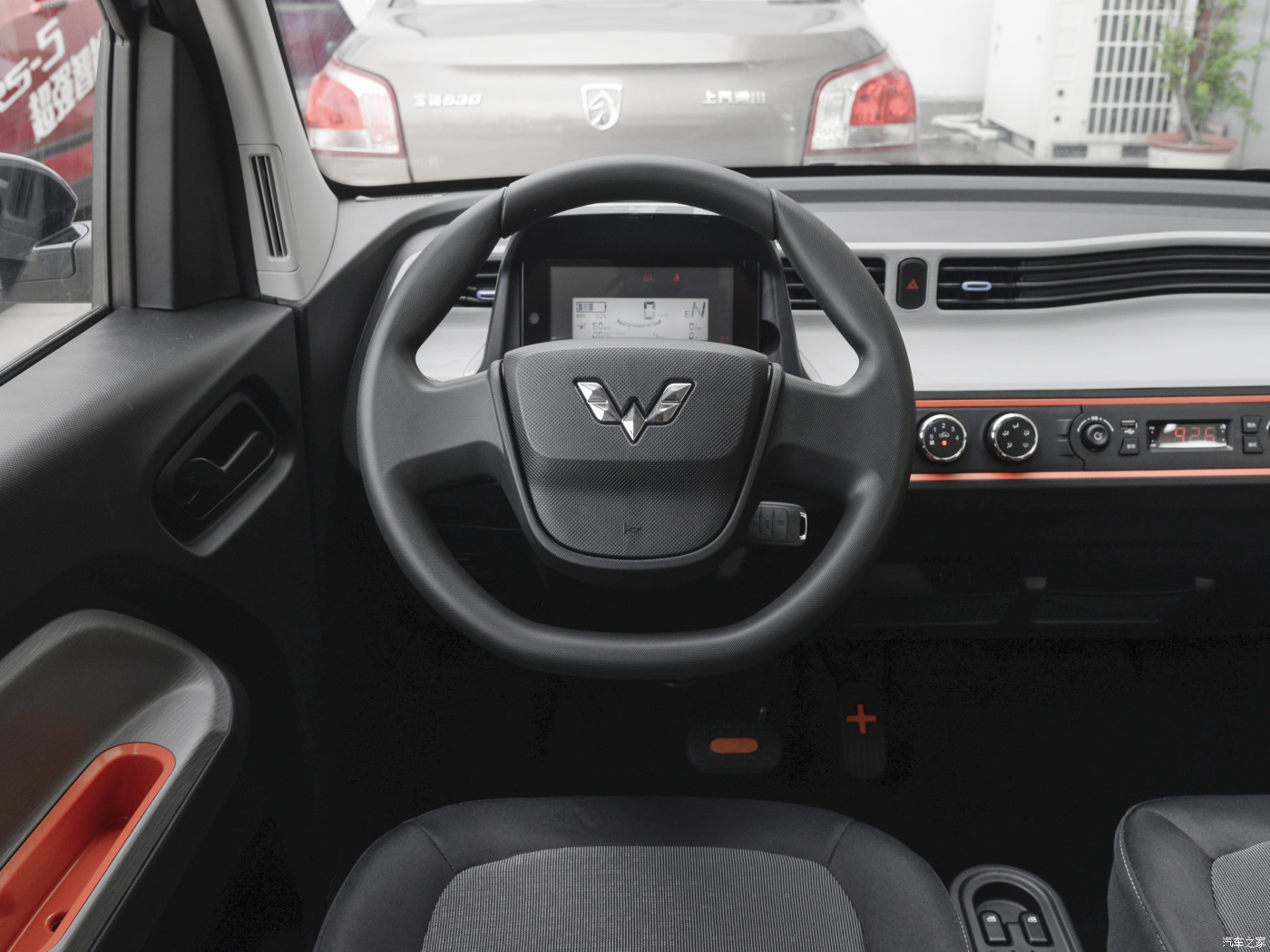Wuling Mini EvElectric Car Hongguang MINIEV 2022 easy model lithium iron phosphate made in china new car products