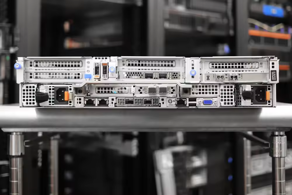 PowerEdge R750 2U Rack Server Computer for Server Environments SAS*2/H755 Hard Drive