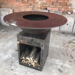 Black Painting Round Corten Steel BBQ Grill Fireplace 1330*500*1000mm
