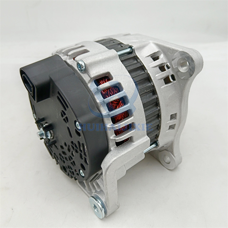3698351 Truck Spare Parts 24V 110A Alternator For ISG ISX Diesel Engine Generator