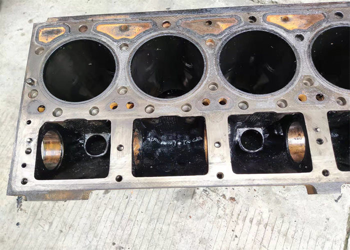 QSM11 Used Diesel Engine Blocks For Excavator R385-9 4060393 4060394