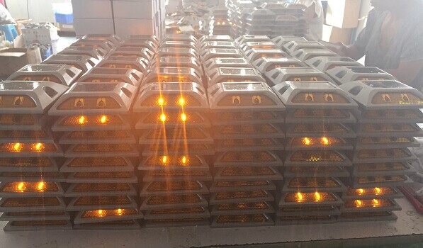 Hotsale Aluminum IP68 solar road stud
