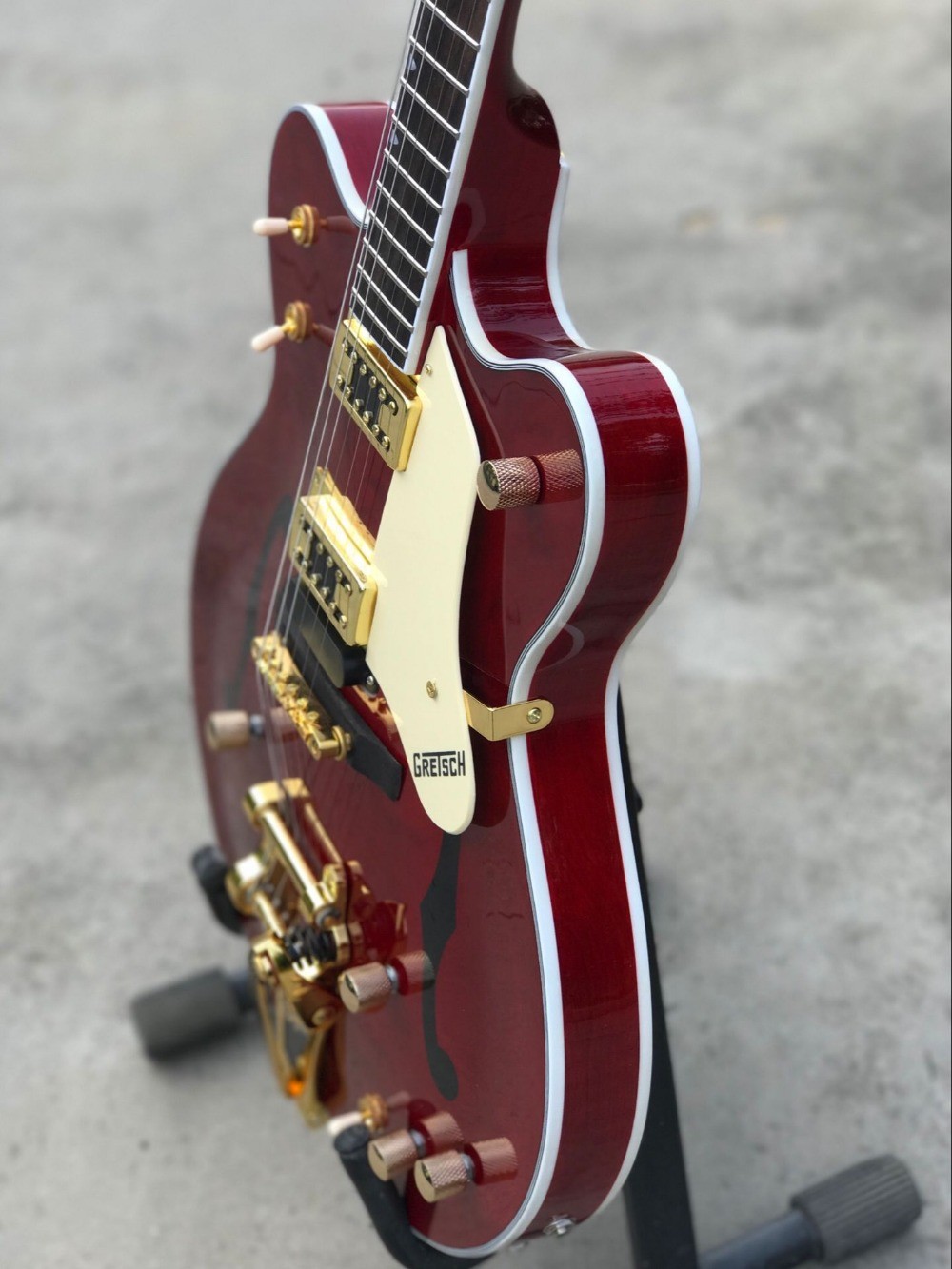Custom shop ES-335 F hollow body jazz Electric Guitar 6 Strings red guitar with Gold hardware vibrato system