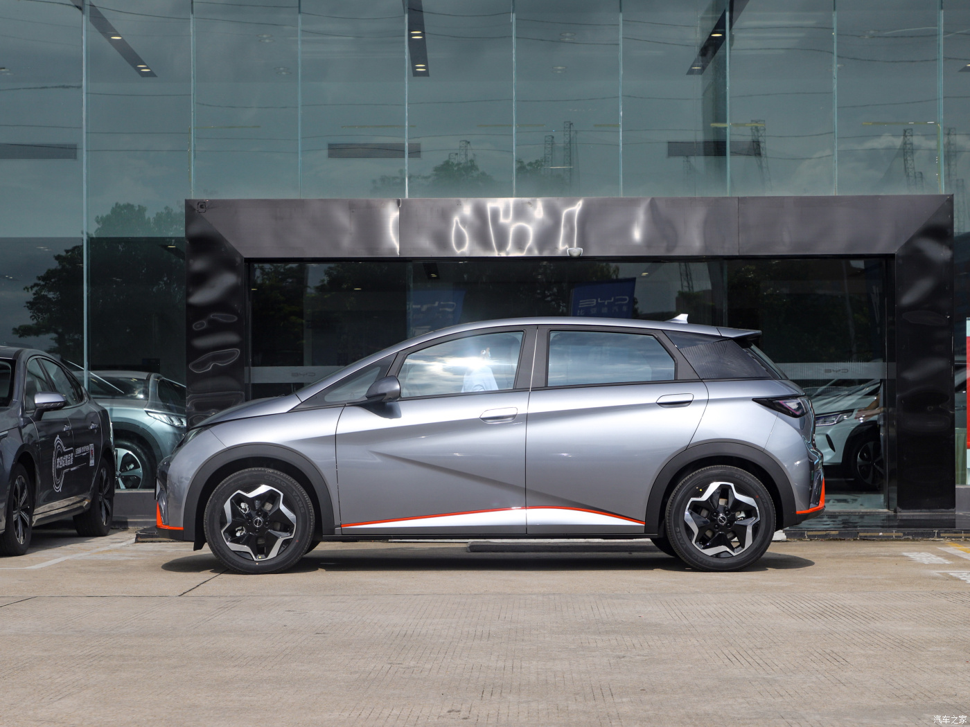 New Ev car used car B YD dolphin EV Wheel High Speed Electric vehicle 5 Seats Cheap Prices left hand car automotive