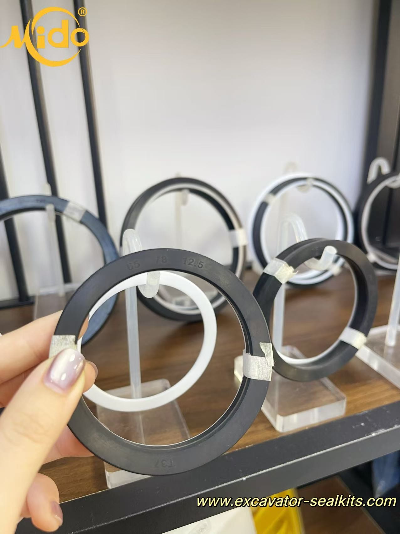 65-78-12.5 K37 Hydraulic Rod Seal: High-Performance Solution for Heavy-Duty Lift Cylinders