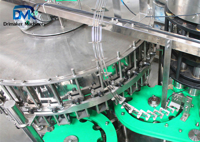 4000 BPH Glass Bottle Filling Machine Vacuum Pump Liquid Level Control