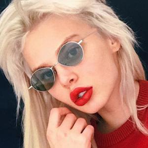 Quality Metal Frame Hot Sale Sunglasses Old Fashioned Classic Star UV400 wholesale
