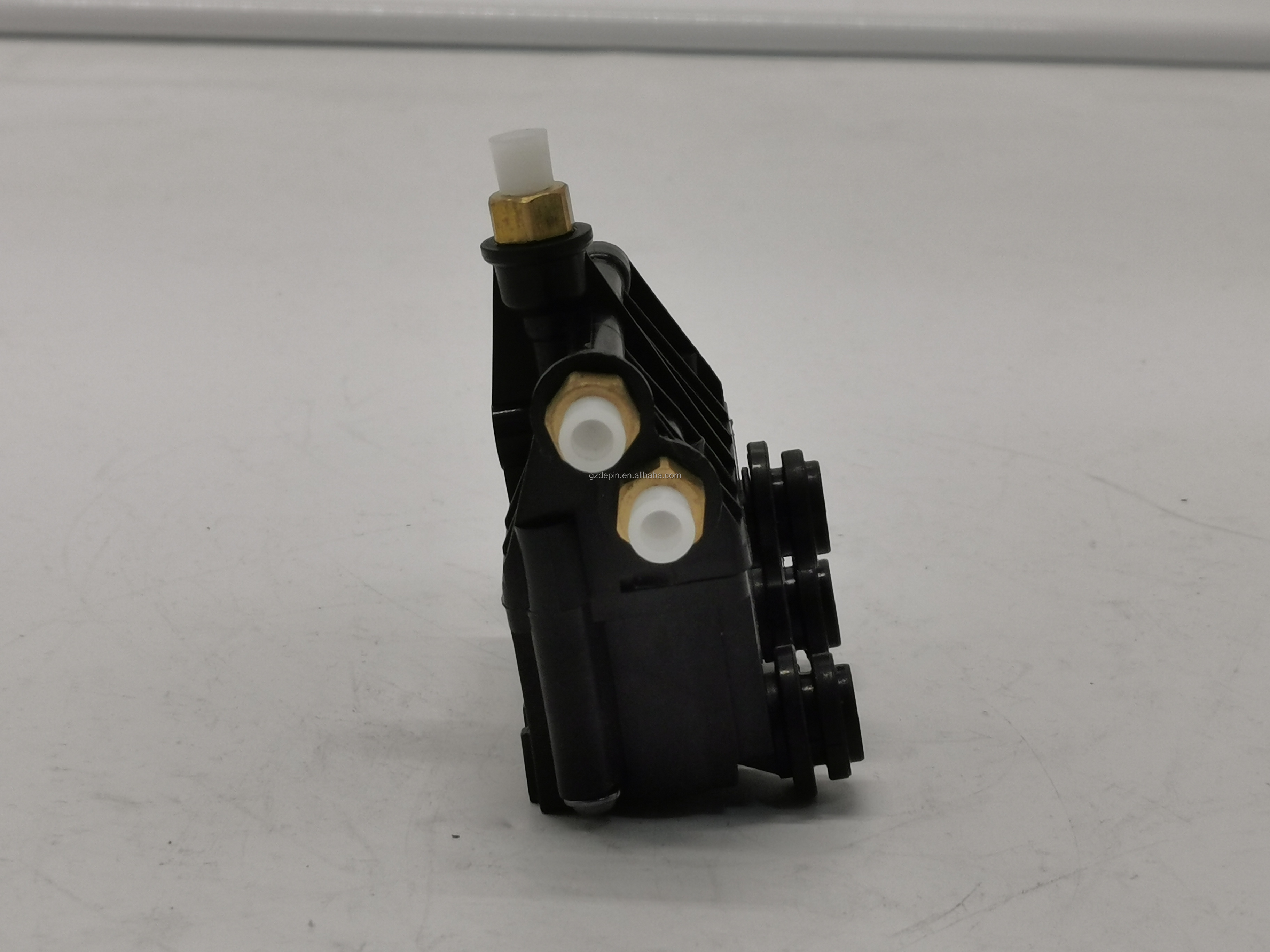 2015- Auto Accessories Air Valve Block RVH for Land Rover Discovery Range Rover L320 L322 RVH000095 RVH000055