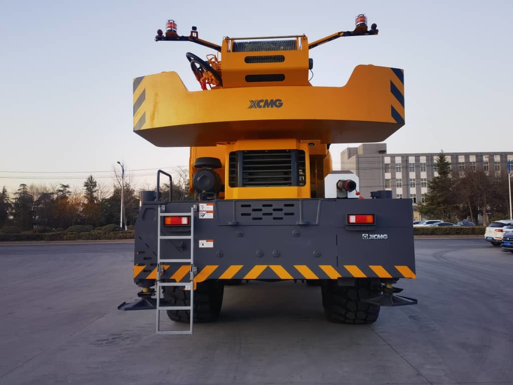 2024 Model New Rough Terrain Mobile Crane 90 Ton Rt Crane XCMG XCR90