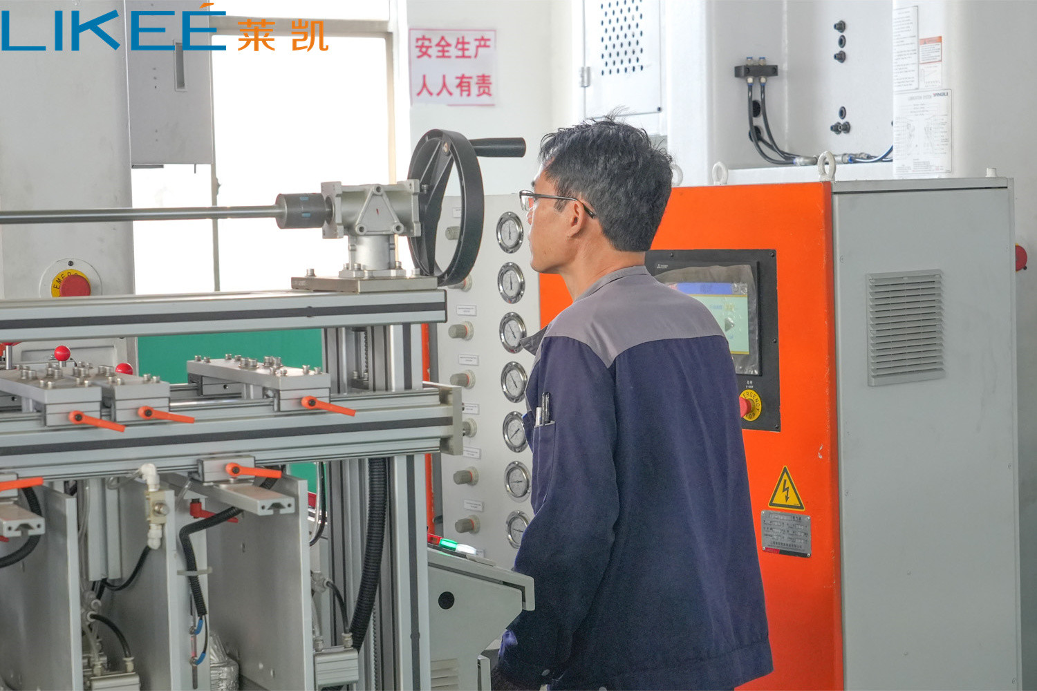 12000 Pcs/h Capacity Aluminium Foil Cake Cup Collection Making Machine