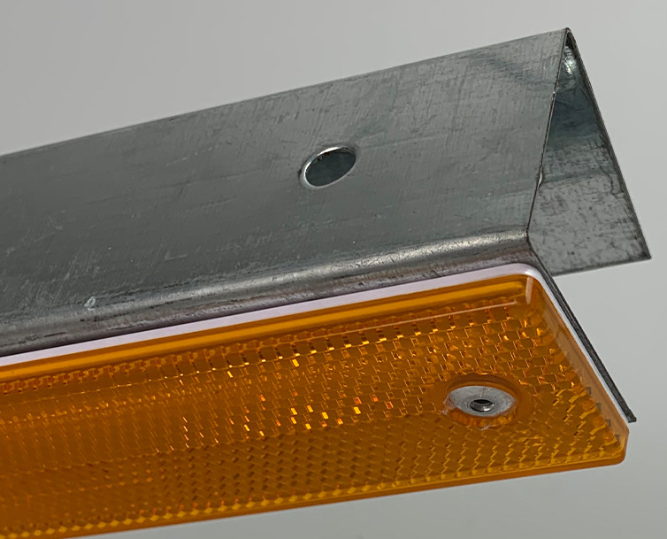 Highway Guardrail Delineators High Reflective Guardrail Reflector for Traffic Safety