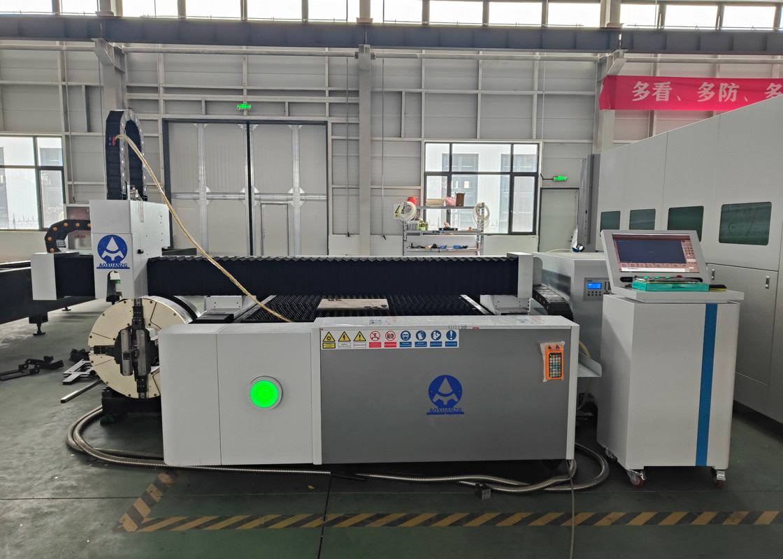 CNC Laser Cutting Machine Metal 3015 6KW Router Tube & Plate Laser Cutting Machine