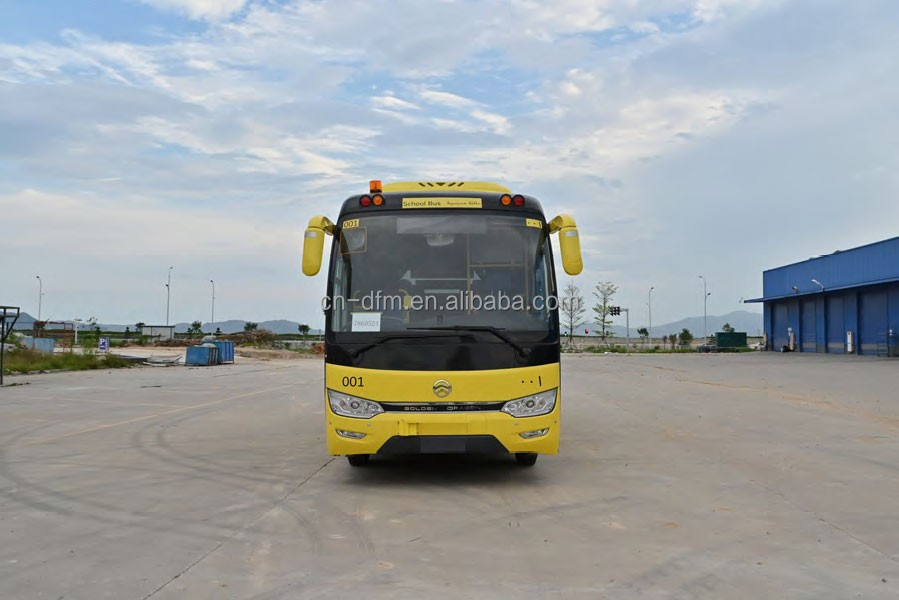 8995*2500*3480mm LHD Diesel 30 1 1 Seats Coach Bus with 280L Fuel Tank Capacity