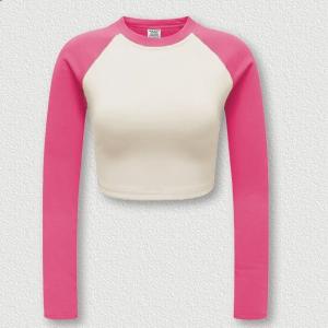 Quality Autumn and Winter American Retro Color Contrast Long Sleeve Short Women′s T-Shirt Support Custom Logo wholesale