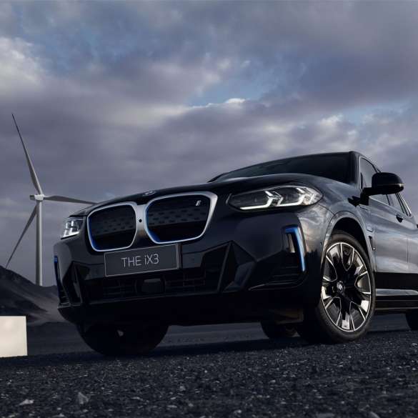 Smart And Eco Friendly BMW IX3 Electric Car With 4746 X 1891 X 1683mm Dimensions