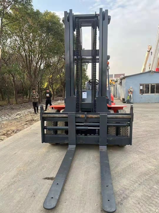 12 Ton Heli Diesel Forklift The Perfect Solution for Heavy Duty Material Handling