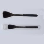 C131 Round squirrel hair brush