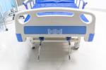 ISO 9001 2 Handles Manual Nursing Bed Detachable Head