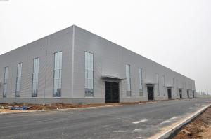 China Structural Steel Frame Construction Truss Steel Structure Warehouse With Parapet Wall on sale