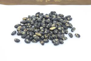 Quality Vegan Delicious Garlic Flavor Roasted Black Beans Snacks Halal Certificate wholesale