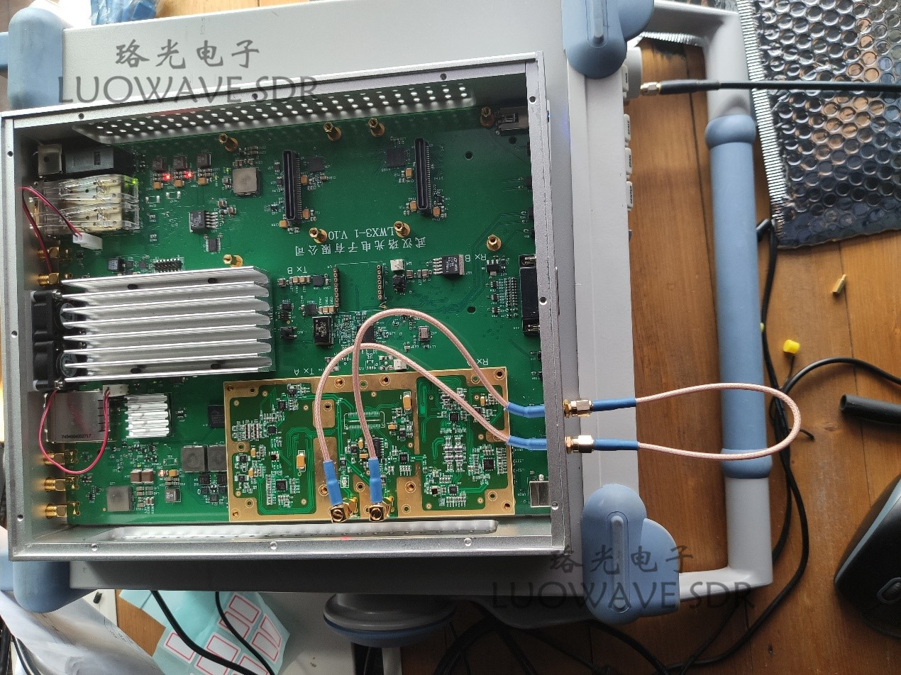 WBX-LW40 | Public Safety RX USRP Daughter Card Daughterboards WBX 40MHZ