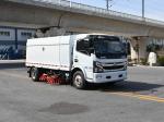 New Energy Street Cleaner Truck With Symmetrically Arranged Sweeping Discs