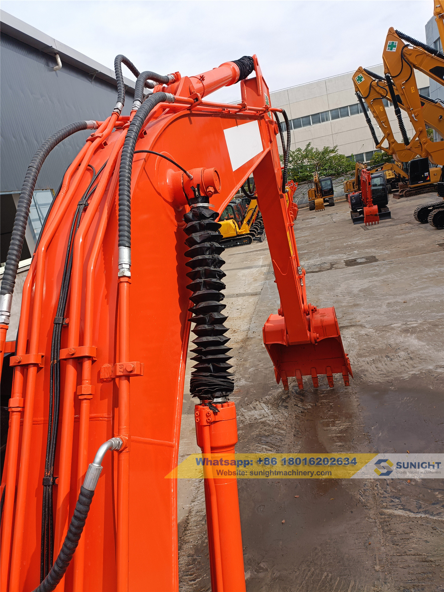 Used Hitachi Digger Mining Excavator Powered By Engine Core Components