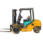 Komatsu 3 Ton Used Diesel Forklifts 4.5m Lifting Height 3 Masts Stages Moving