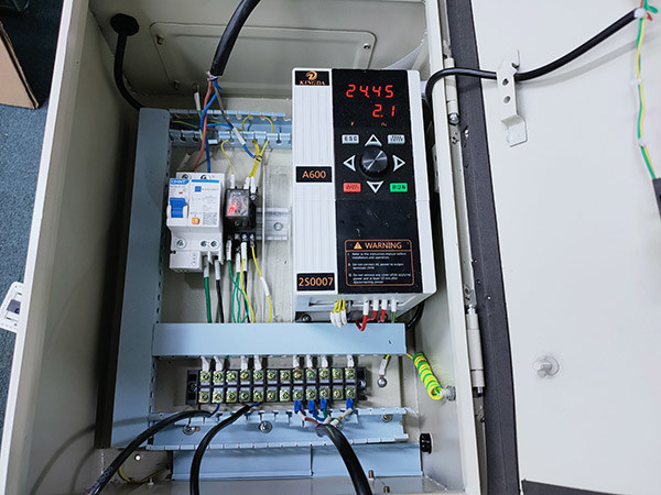 PLC Control Stainless Steel 304 Curved Conveyor For Pass Materials