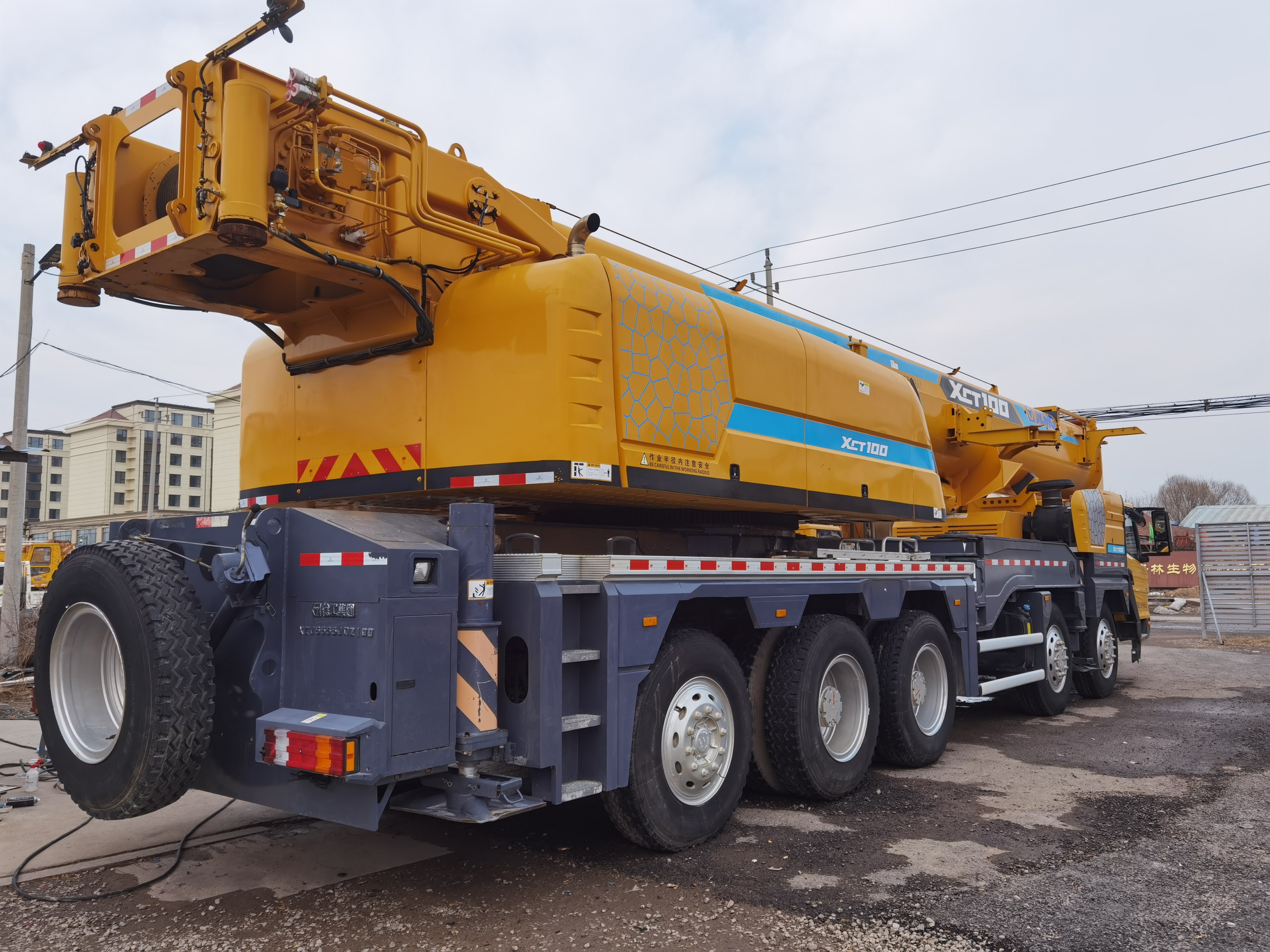 XCMG Heavy Equipment XCT100L6 100Ton Used Mobile Truck Crane for Sale