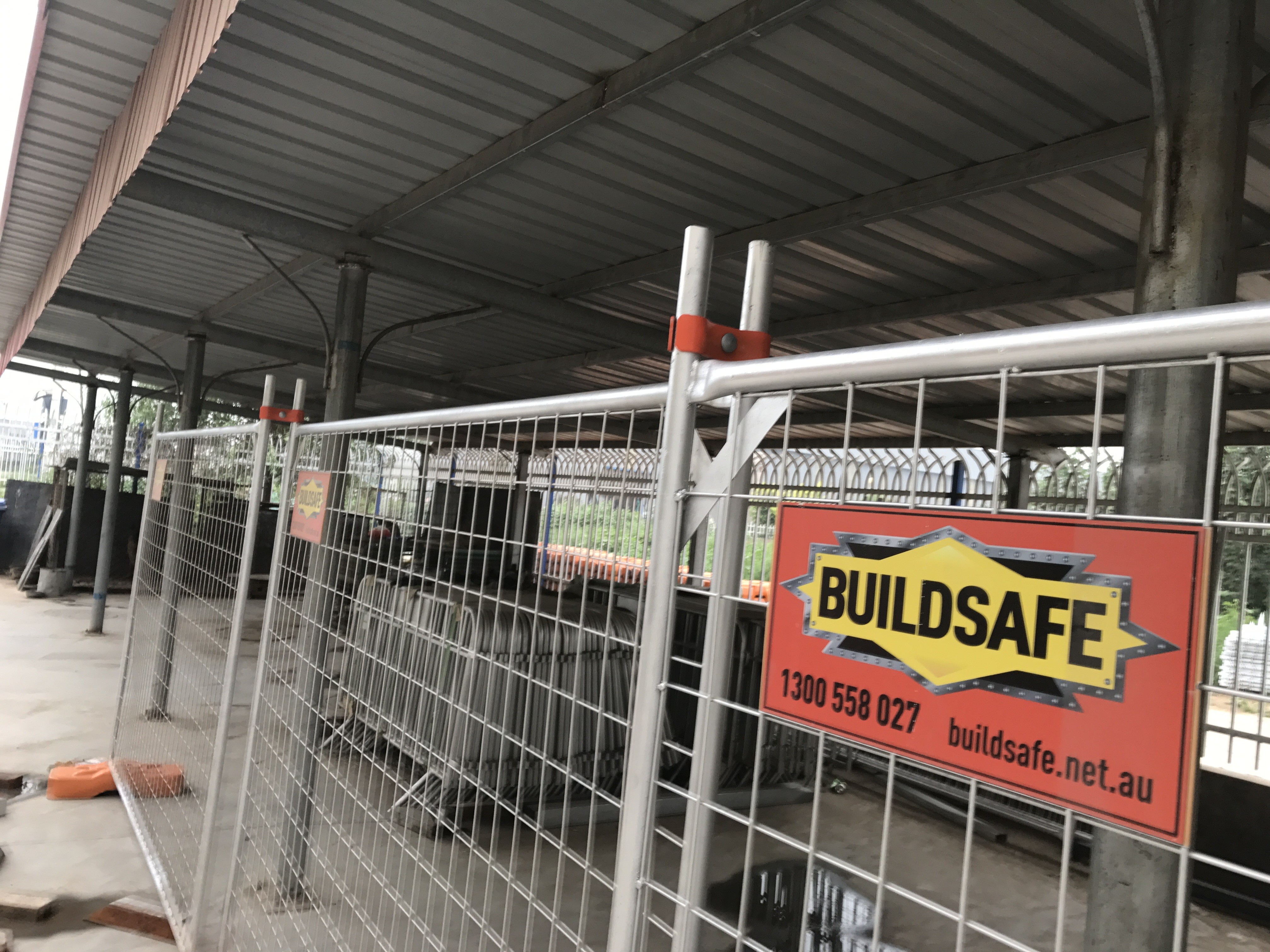 22.00kg Temporary Barrier Fencing / Construction Site Fencing Q235 Steel Materials