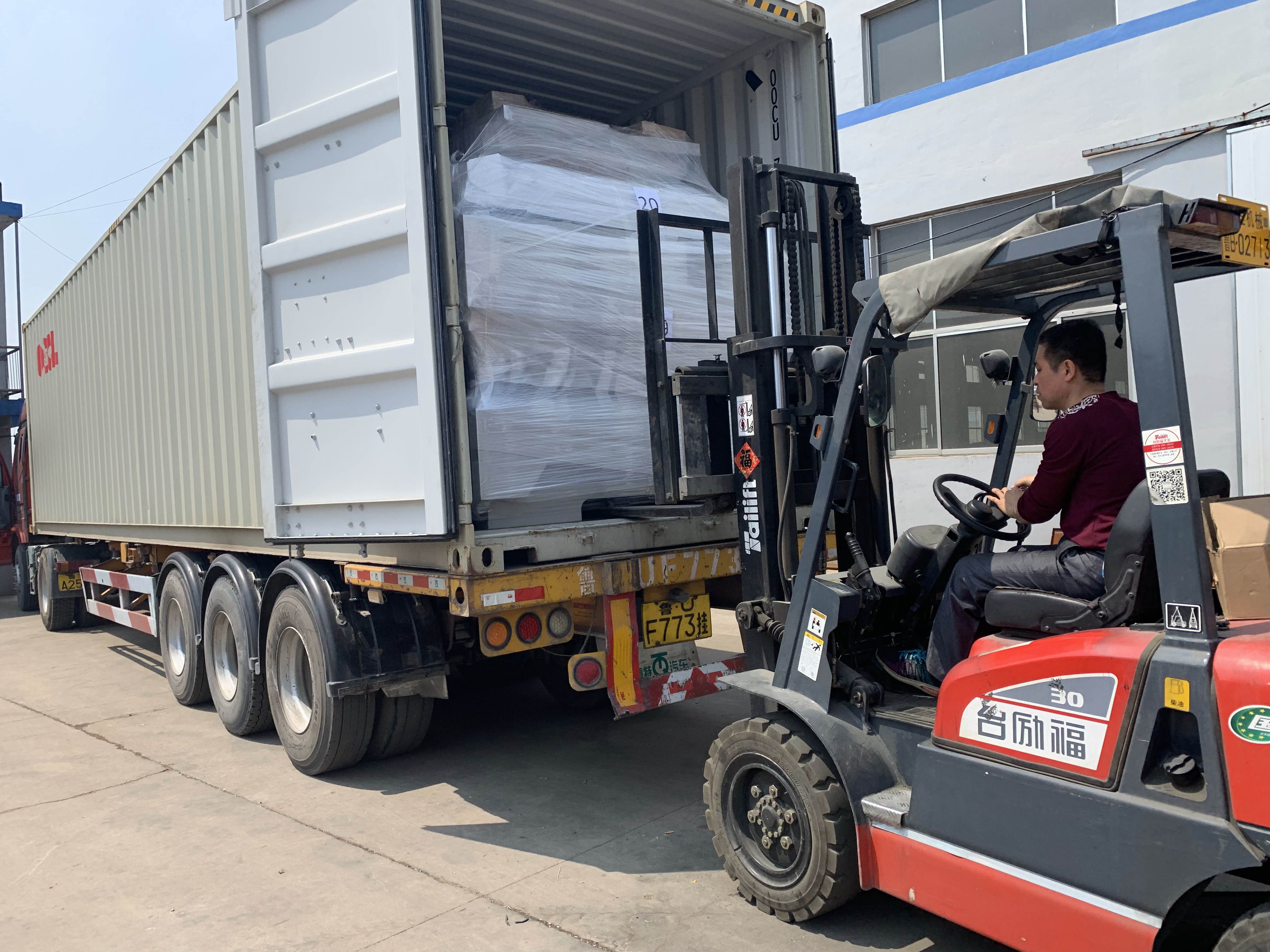 Automatic Edge Banding Machine for Building Material Shops at 0.6Mpa Working Pressure