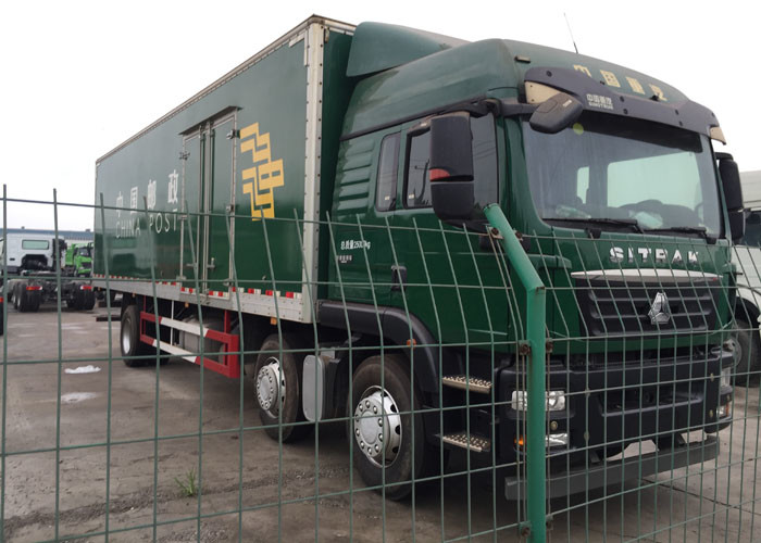SINOTRUK HOWO Cargo Van Truck 30 - 40 Tons 6x2 Euro 2 336HP For Logistics Industry