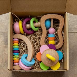 Quality Rattle Soother 11.6cm Wooden Teething Toy Wooden Rattle Teether Food Grade wholesale