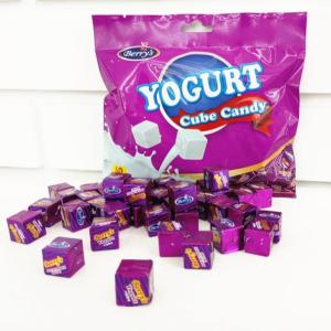 Quality 50pcs Cube Shaped Candy / yogurt flavored milk candy 2.75g * 50 * 25bags wholesale