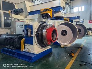 Quality 2 Rollers 3.5t/H Wood Press Machine DRZL650 Wood Pellet Mill wholesale