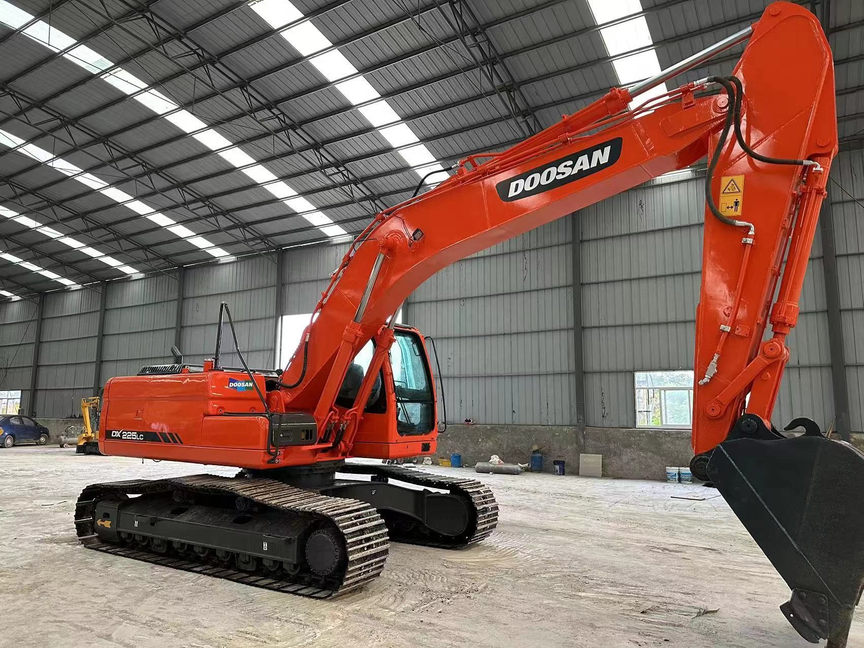 1.28m3 22ton Doosan 225 Excavator Dx225 Used Excavators In My Area