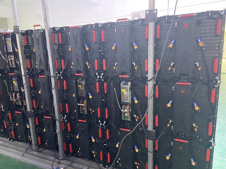96W Outdoor Transparent LED Screen 1000nits Aluminum Rental