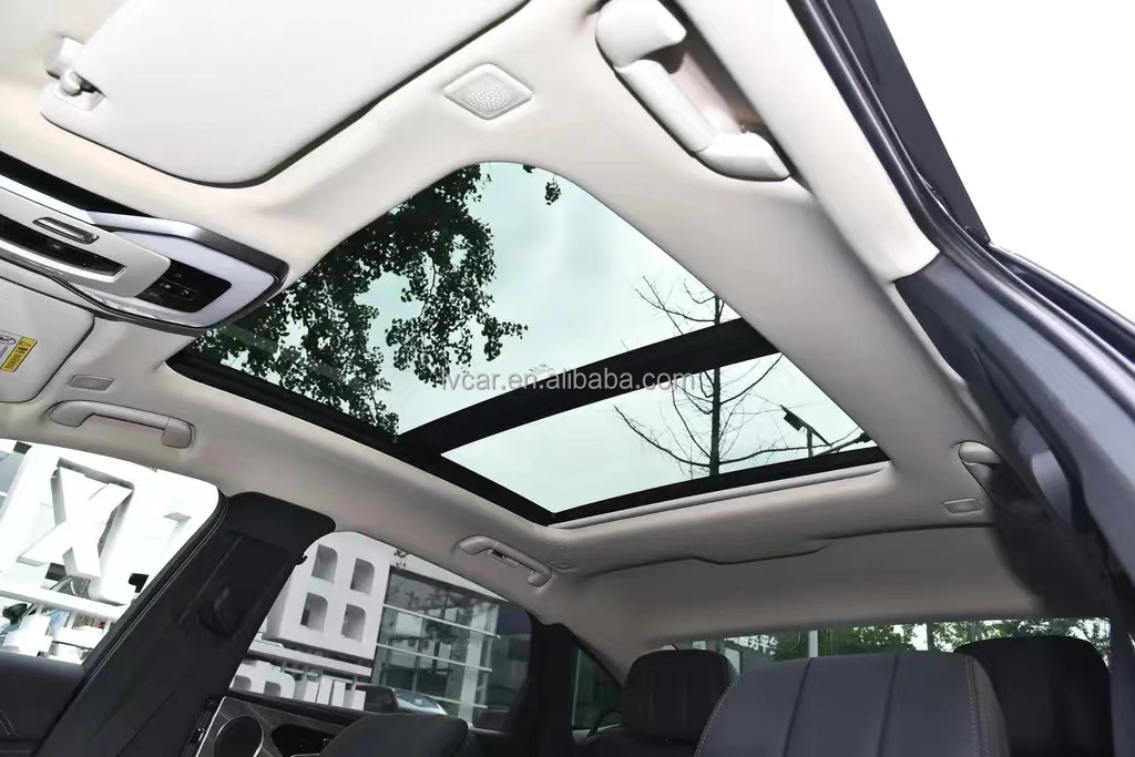 185kW Maximum Power HongQi H9 Popular Chinese Car with Left-Hand Drive and Fuel Power