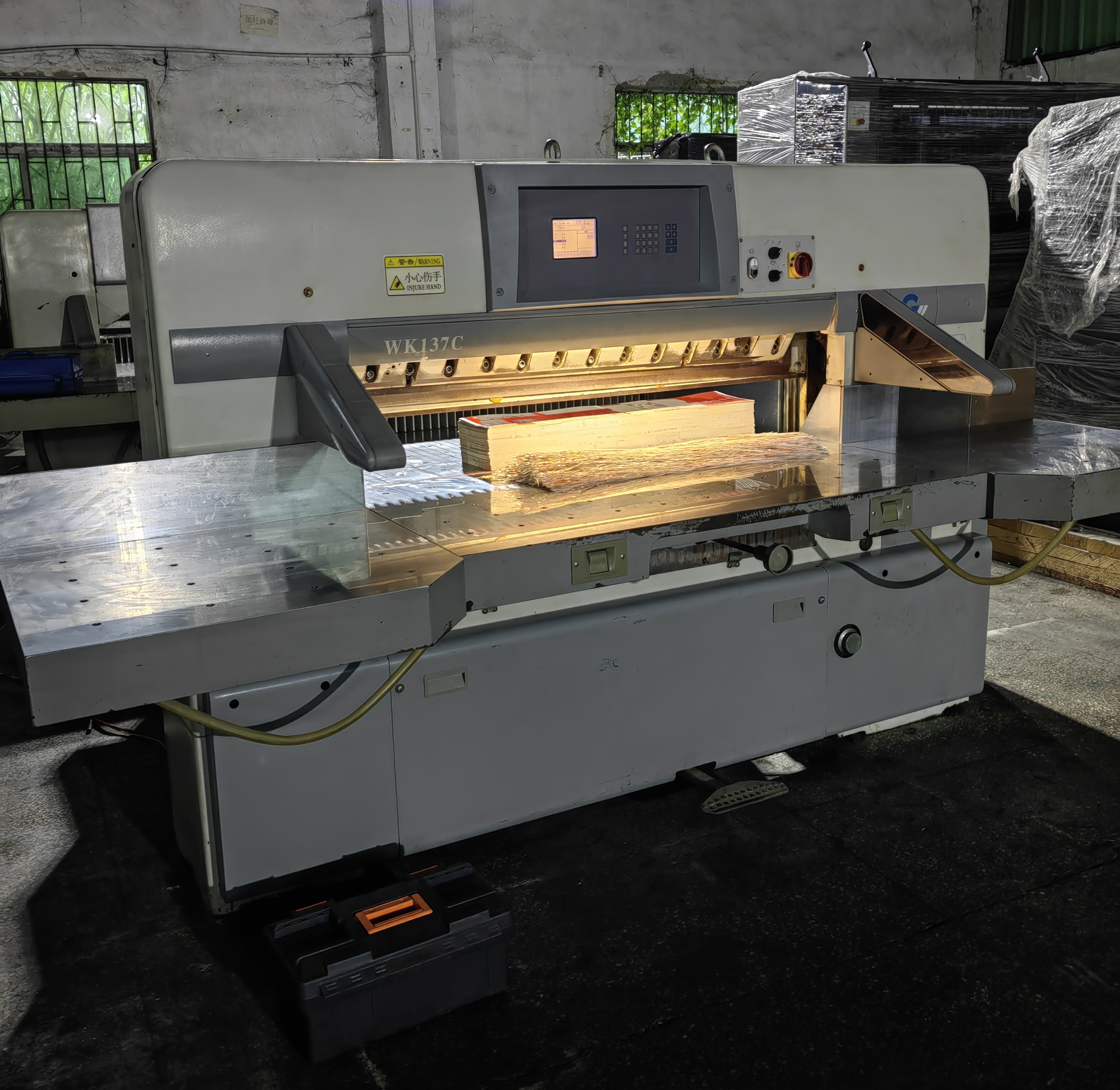 4000 KG Guowang Computer Program-Controlled Paper Cutter with Online Support After