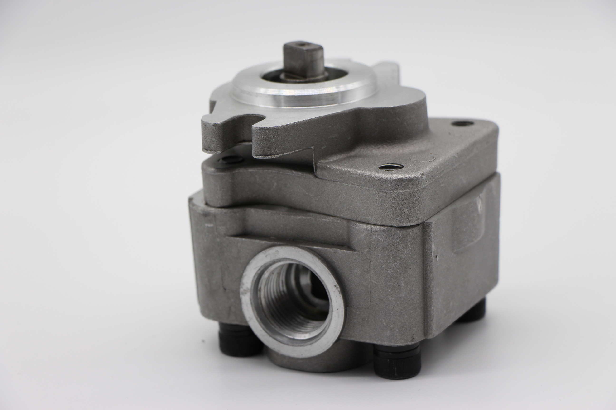 Hot sale good quality AP12 gear pump charge pump pilot pump for CAT E320 excavator