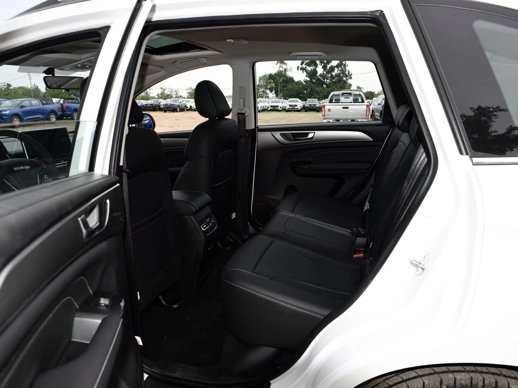 2021 HAVAL M6 PLUS Gasoline Compact SUV Mechanical Hydraulic Power Assist