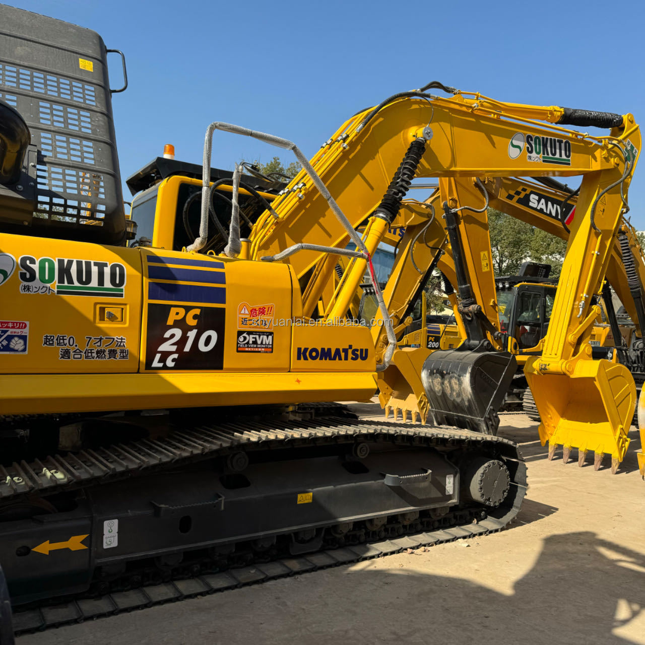 Used Komatsu PC210LC Crawler Excavator with Low Working Hours and High Operating Weight
