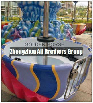 Amusement park games factory family rides shaking head happy jellyfish