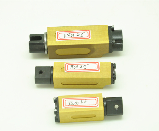 Swivel / Square Cutting Machine Parts , Sliding Block 5cm 7cm 11cm Nf08-02-06w2.0